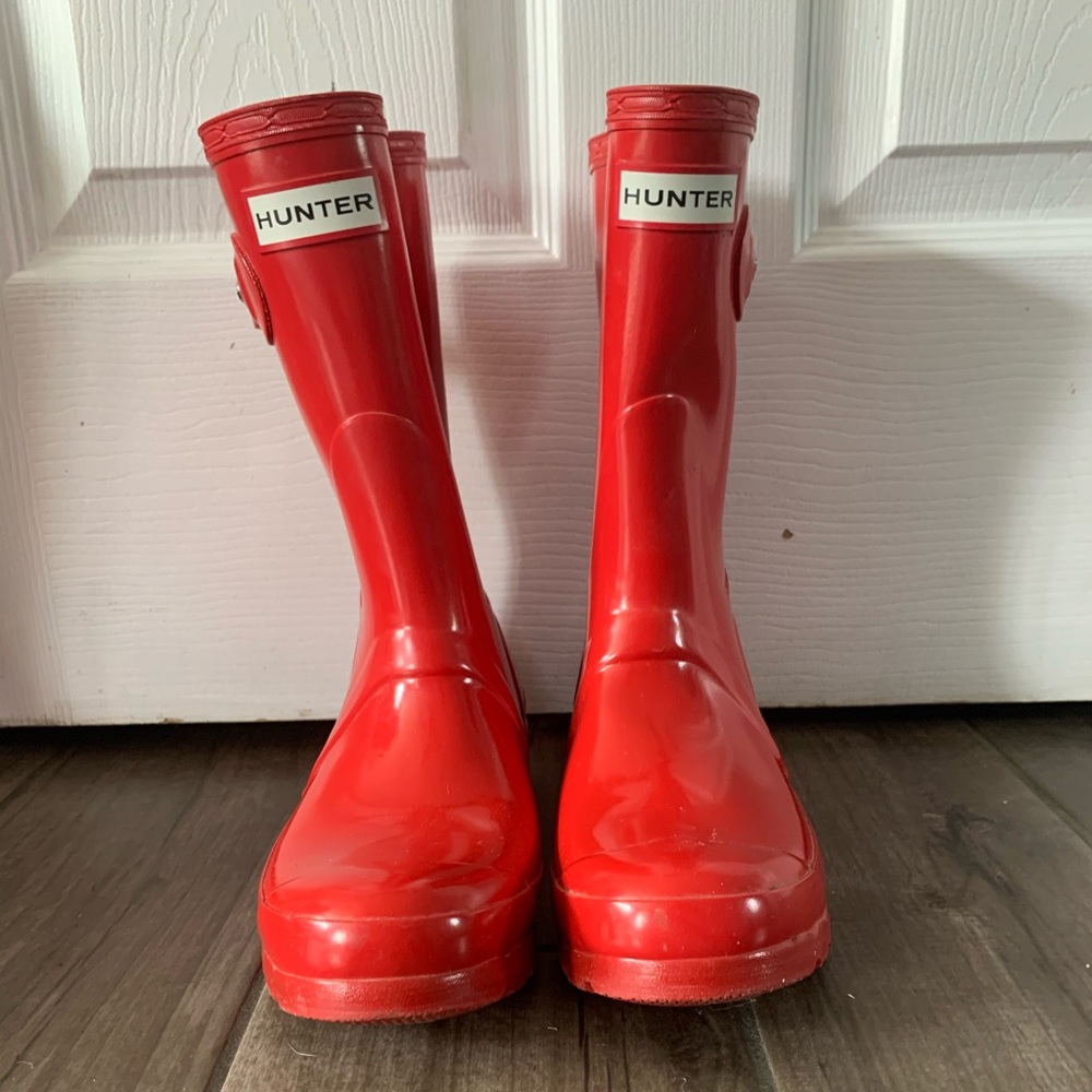 HUNTER brand mid calf red rain boots size 6
